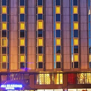 4* Hotel Seasons